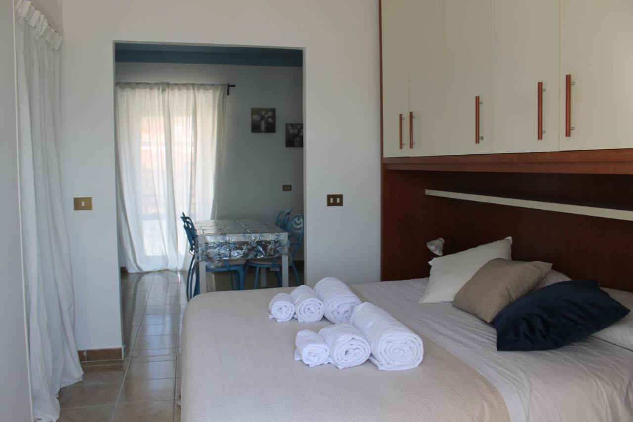 Iride Sul Lago 1 Via Principessa Jolanda 10-Piazza Del Molo アングイッラーラ・サバーツィア エクステリア 写真