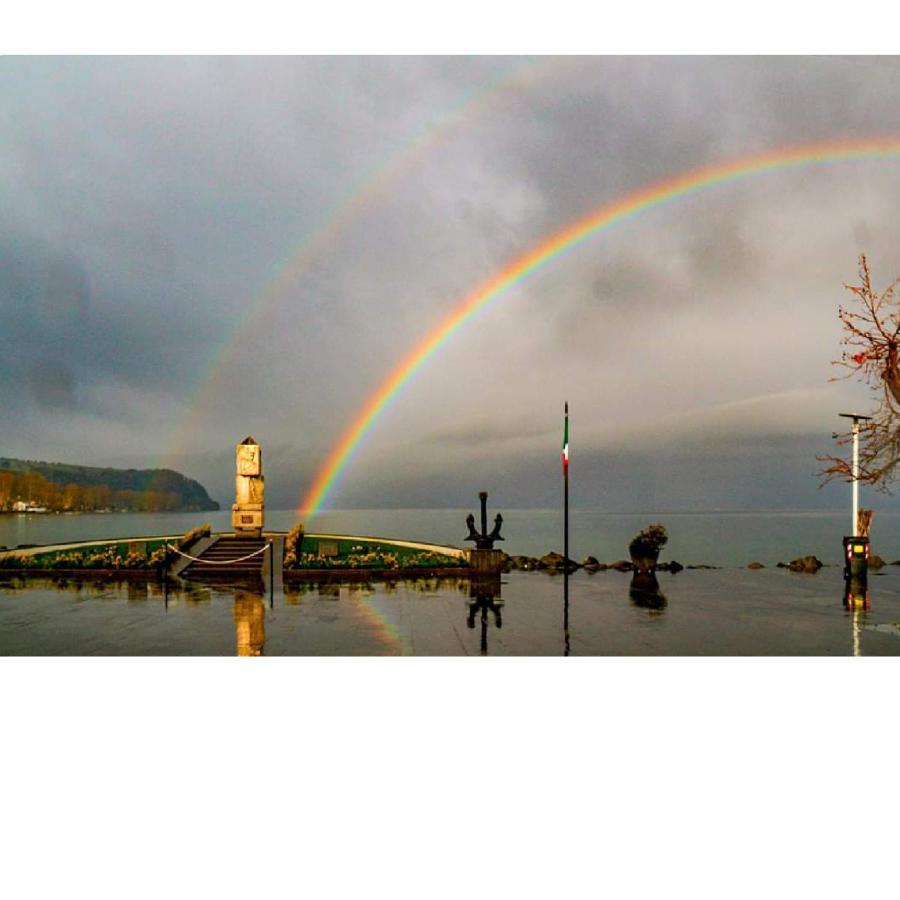 アングイッラーラ・サバーツィアIride Sul Lago 1 Via Principessa Jolanda 10-Piazza Del Moloアパートメント エクステリア 写真